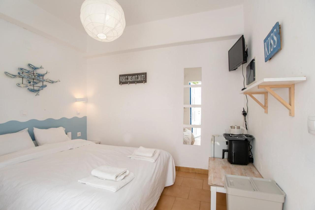 Livadia Seaside Studios 6 Parikia  Exterior photo
